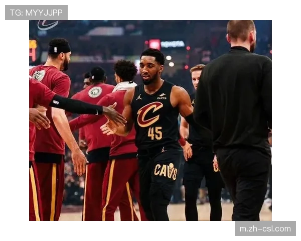 梅里尔12中11狂轰32分 骑士奇兵创队史三分纪录